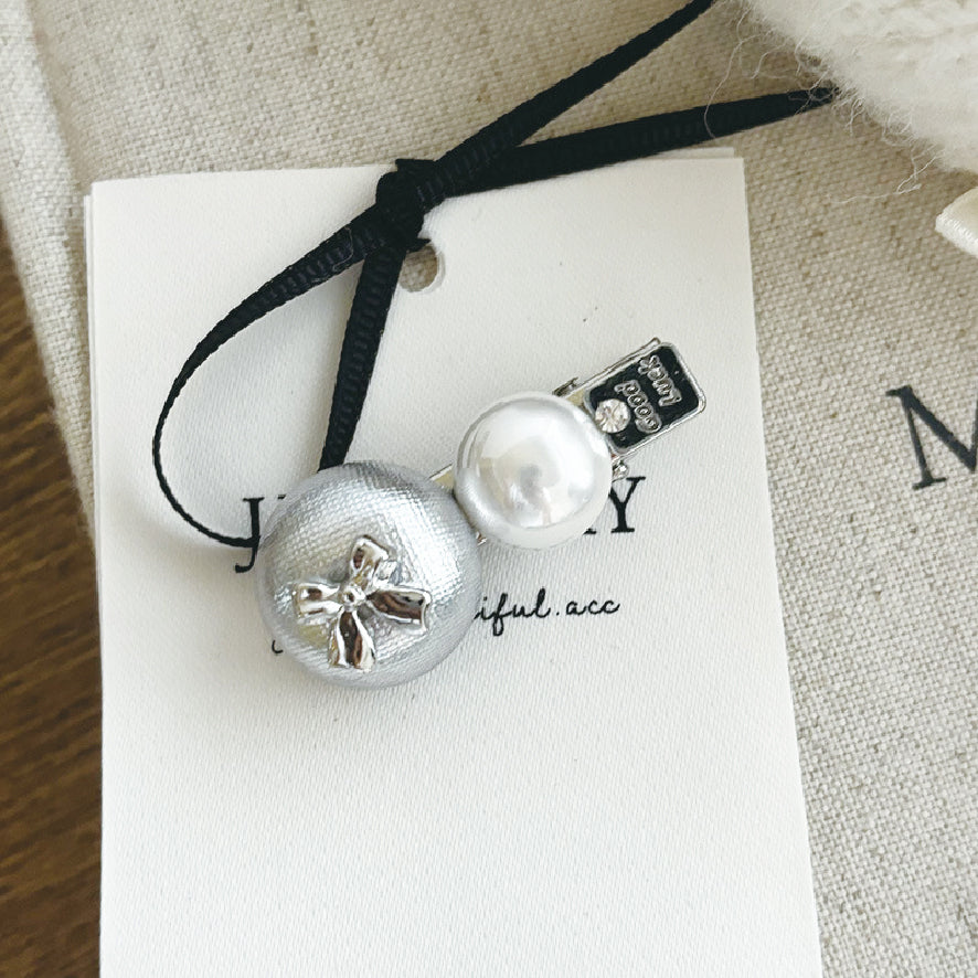 シルバー レザー リボン ヘアクリップ パール /silver leather ribbon hair clip pearl