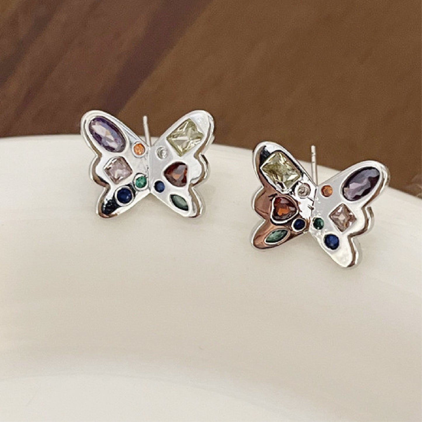 バタフライピアス / butterfly earrings